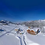 Feriengut Unterhochstaett * Швендт