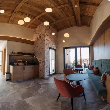 Feriengut Unterhochstaett ファームステイ シュヴェント