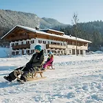 Feriengut Unterhochstaett * Schwendt (Kaiserwinkl)