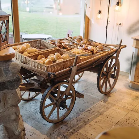 Feriengut Unterhochstatt Farm stay Schwendt (Kaiserwinkl)
