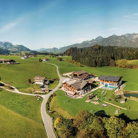 Feriengut Unterhochstatt Farm stay Schwendt (Kaiserwinkl)